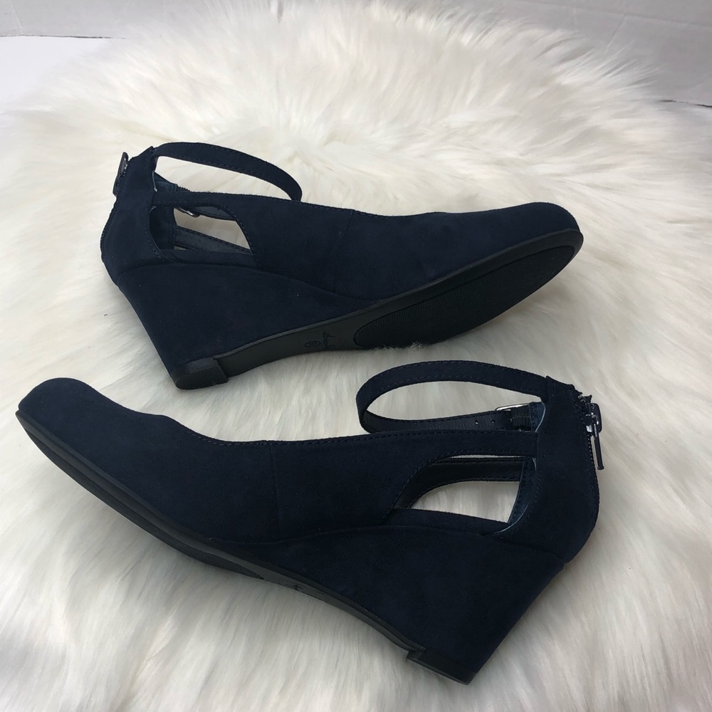 American Rag Navy Blue Miley Chop Out Wedges 5.5M - Picture 8 of 10